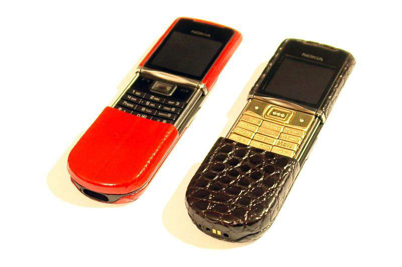 MJ - Nokia 8800 Gold Leather Limited Edition - Red Eel, Chocolate Crocodile, Gold Keyboard inlaid Unique Diamonds.